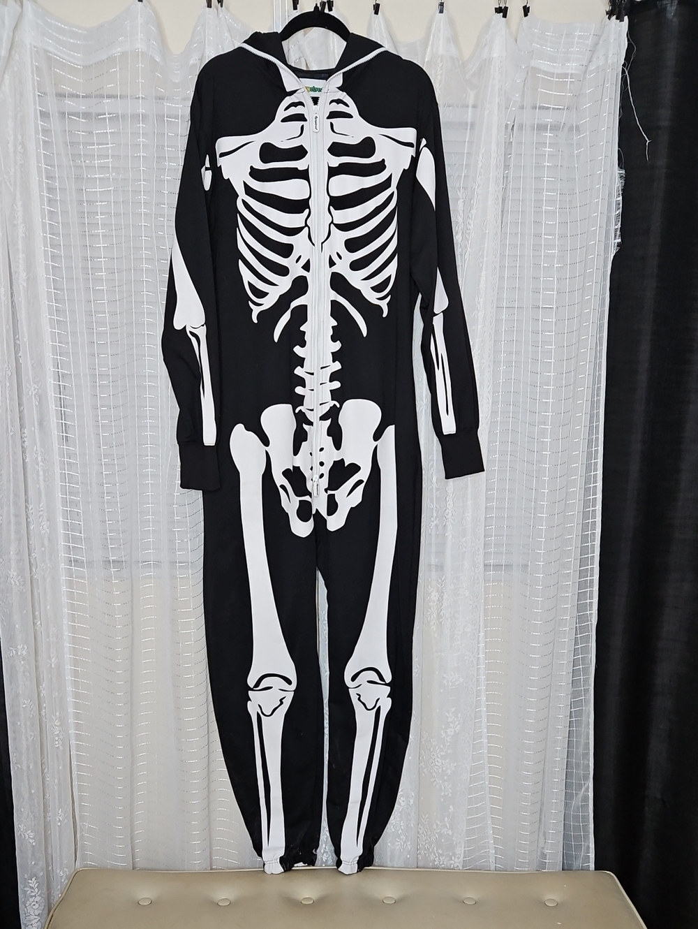 Tipsy Elves Skeleton Jumpsuit full-zip front white bone print hooded onesie SzXL